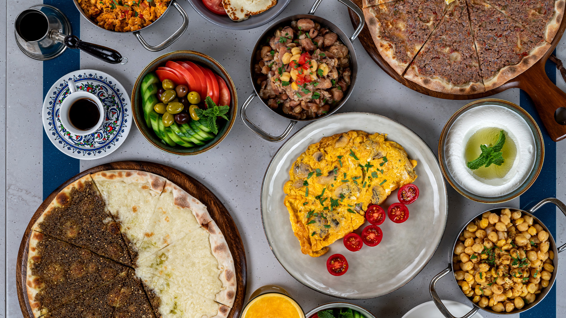 مطاعم ومقاهي تقدم لك الأفضل 
